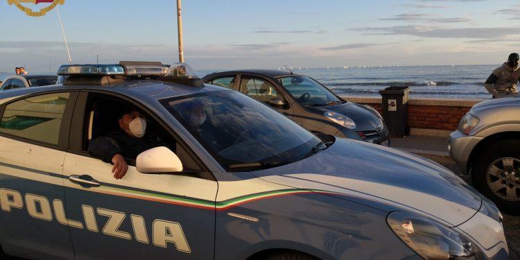 Pasquetta, pontino va a Capocotta per prendere il sole in spiaggia nudista: multato