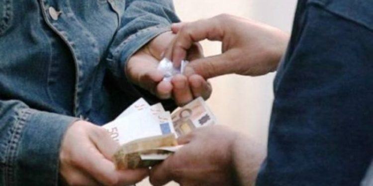 Spaccio di droga in provincia di Latina, i carabinieri arrestano due persone