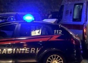 Agguato nella notte a Cisterna: 45enne gambizzato sotto casa
