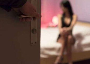 Sfruttamento della prostituzione a Latina: arrestato 40enne e obbligo di firma per i genitori