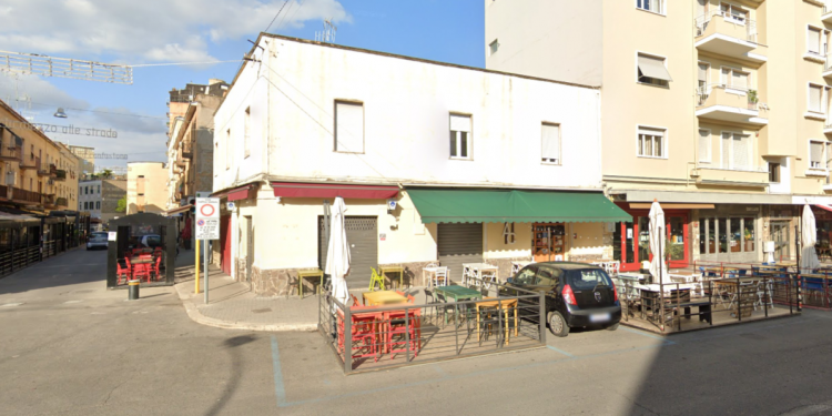 Zona pub, il Comune di Latina: “In caso di assembramenti scatta il contingentamento”