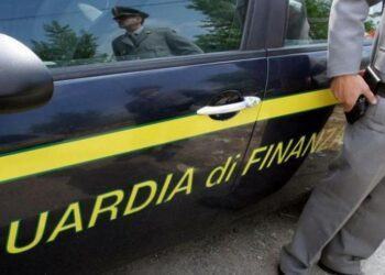 Trovati con 324 chili di hashish nascosti in un box a Latina: arrestata una coppia