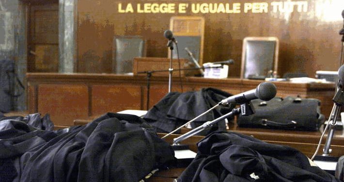 Latina, dopo 36 anni dal divorzio scopre di avere l’epatite C: maxi risarcimento