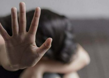Norma, violenta la figliastra di 12 anni: arrestato e condannato