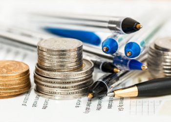 Commercio al dettaglio: bene la GDO, vola l’e-commerce