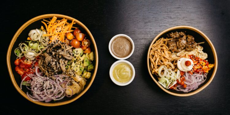 Pokè, tra le maggiori tendenze food del 2022: cos’è e come abbinarlo