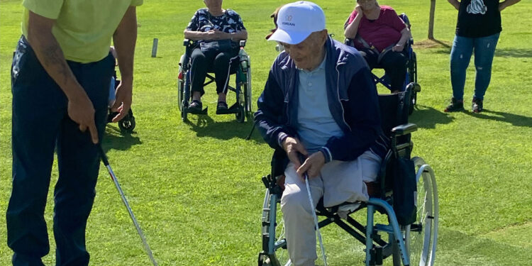 Golfando insieme oltre ogni limite: al “MareDiRoma Golf Club” l’evento conclusivo del progetto terapeutico sportivo dedicato alla terza età