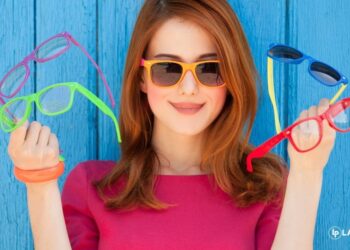 Come e perché proteggersi dalla luce Blu con i consigli di Ottica Elisir