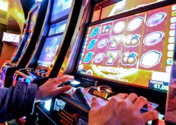 Come giocare al video poker su SlotsPalace