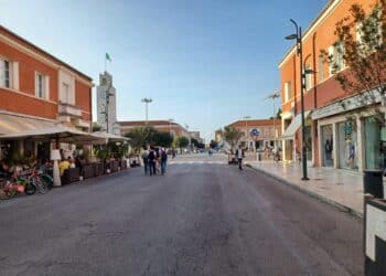 Latina, riapre alle auto parte dell’isola pedonale: ecco cosa prevede la delibera