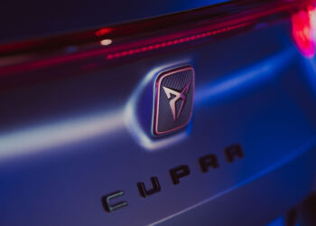 Cupra entra ufficialmente a far parte dei marchi ICAR con l’apertura del CUPRA GARAGE a Latina