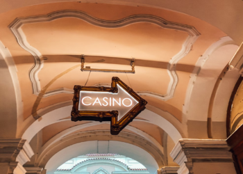 Risposte alle domande fondamentali sui casinò online e tradizionali tra curiosità storiche, miti bizzarri e leggende