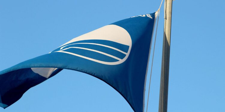 Latina conferma la Bandiera Blu anche per il 2024: ecco tutte le spiagge pontine premiate