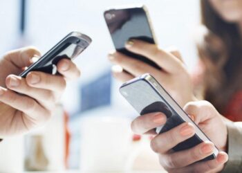 Il mobile mette la freccia: il 91,5% degli italiani naviga da smartphone