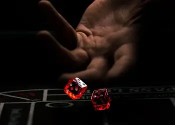 Il gioco d’azzardo a Latina: la spesa annua aumenta e le associazioni di volontariato intervengono