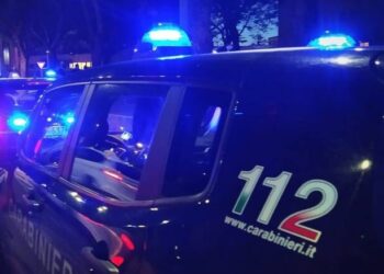 Prima aggrediscono l’autista di un bus, poi malmenano una coppia: caccia a 3 giovani in provincia di Latina