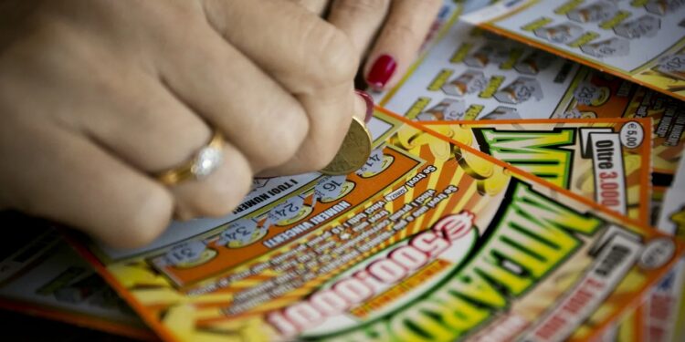 “Gratta e Vinci” da 500mila euro divide due ex amiche di Latina: colpo di scena in Appello
