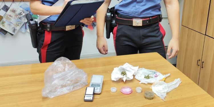 In casa con cocaina, crack e marijuana. Coppia di Priverno nei guai