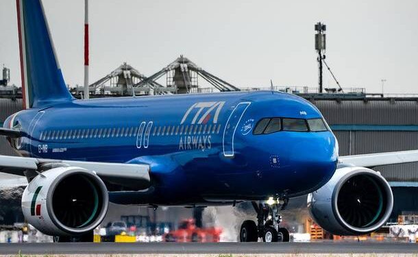 Tragedia sul volo per Fiumicino, hostess di Sabaudia accusa un malore a bordo e muore