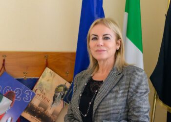 Matilde Celentano, sindaco di Latina: «Insulti costanti sui social sul mio aspetto fisico. Valuto azioni legali»