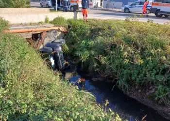 Circeo, auto finisce nel canale: conducente sotto effetto di alcol e stupefacenti