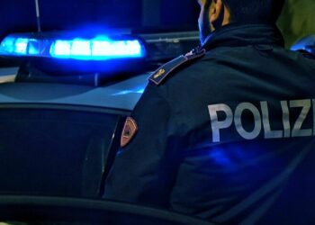 Latina, rissa in zona pub finisce a coltellate: 3 giovani arrestati e 16 denunciati, tra cui 9 minorenni