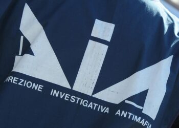 Blitz antimafia tra Latina e Aprilia: 8 arresti e 2 attività sequestrate