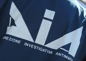 Blitz antimafia tra Latina e Aprilia: 8 arresti e 2 attività sequestrate