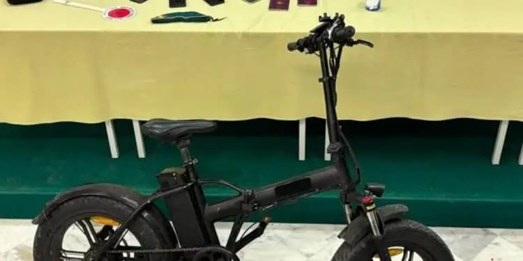 Pusher “rider” fermato in provincia di Latina: in casa 10mila euro in contanti