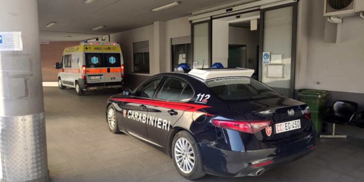 Aggredito e picchiato in provincia di Latina: ricoverato in ospedale con gravi ferite
