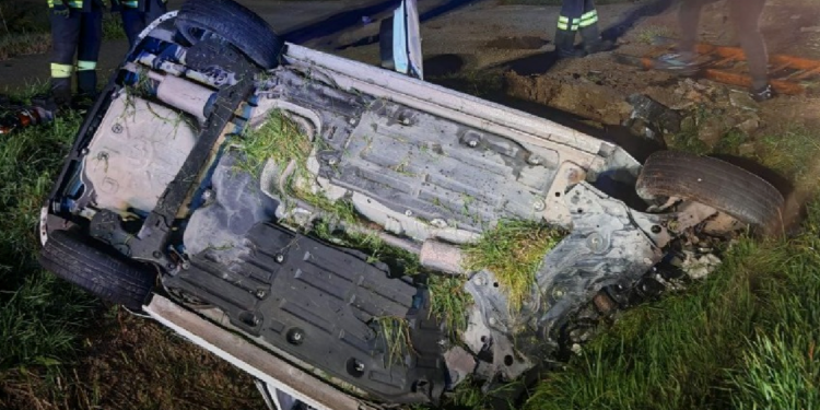 Auto “vola” nel giardino di una casa tra Latina e Sezze Scalo: 30enne soccorso in codice rosso