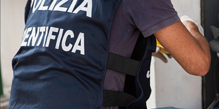 Violenta lite tra pusher a Latina: orecchio staccato a morsi e coltellate