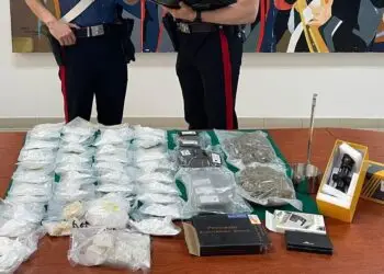 Inseguimento da film in provincia di Latina: 56enne aveva dieci chili di droga in auto