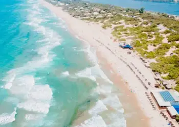 Bandiere Blu 2025: nove spiagge pontine premiate e c’è una new entry