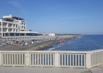 Paura al lido di Latina: bimbo di 7 anni si perde in spiaggia