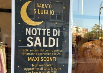 Shopping serale a Latina: domani la “Notte di Saldi”
