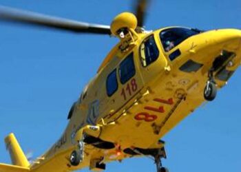 Incidente sul lavoro a Cisterna: operaio di 37 anni ferito gravemente, braccio incastrato in un macchinario