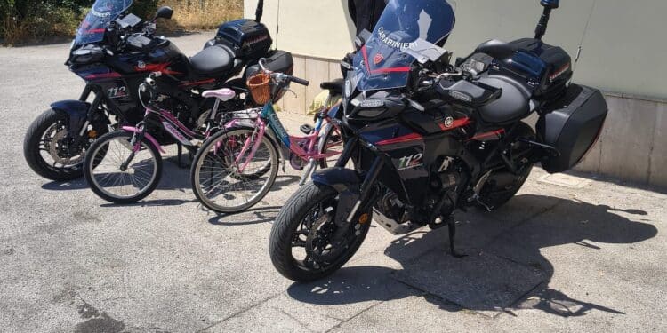 “Colpo grosso” al lido di Latina: stranieri rubano le bici a due bambine e fuggono