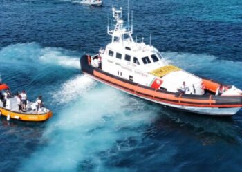 Terrore in mare a Ponza: scontro tra imbarcazioni, padre e figlio sbalzati in acqua e ricoverati in codice rosso