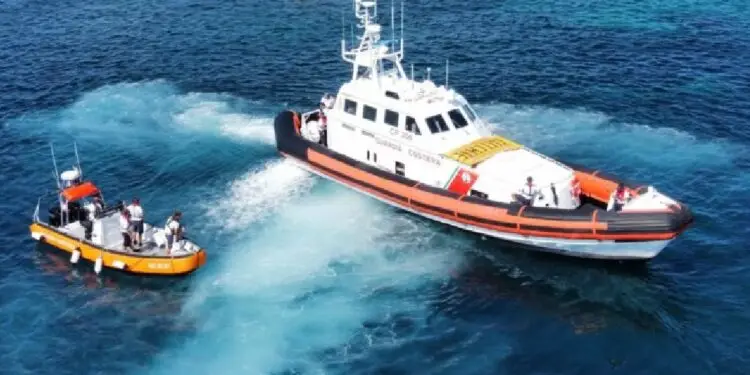 Terrore in mare a Ponza: scontro tra imbarcazioni, padre e figlio sbalzati in acqua e ricoverati in codice rosso