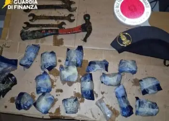 Operazione antidroga a Ponza: un chilo di cocaina nascosta in mare per eludere i controlli