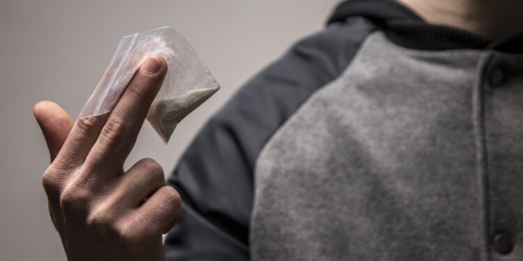 Sostanze stupefacenti nelle acque reflue: lo studio che rivela l’aumento del consumo di cocaina a Latina
