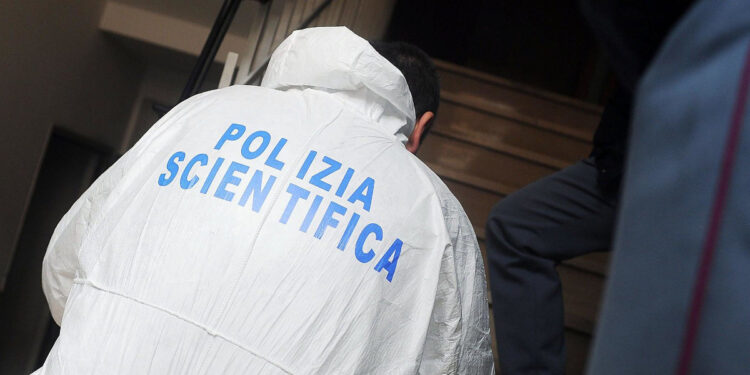 Latina, donna uccisa a Campo Boario: Polizia sulle tracce dell’assassino