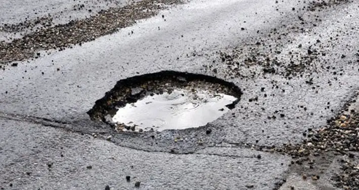 Stop ai “rattoppi”, piano da 7,2 milioni di euro per le strade disastrate di Latina