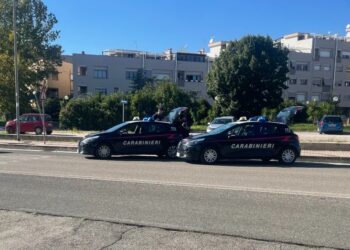 Folle fuga a Latina: sperona i Carabinieri e scappa, arrestato 41enne