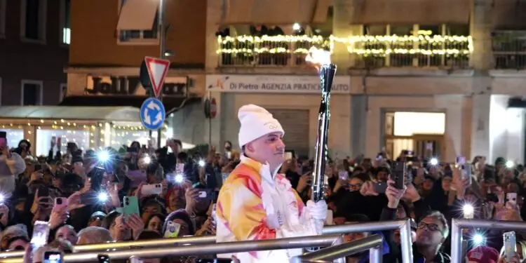 La Fiamma Olimpica ha illuminato Latina: quando lo sport diventa emozione collettiva