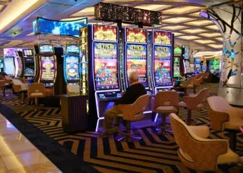 Blitz contro le scommesse illegali: scoperte 30 violazioni tra Roma e Latina