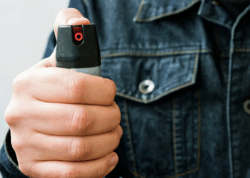 Nuova escalation di furti a Latina: ladri in fuga usano lo spray al peperoncino contro i proprietari