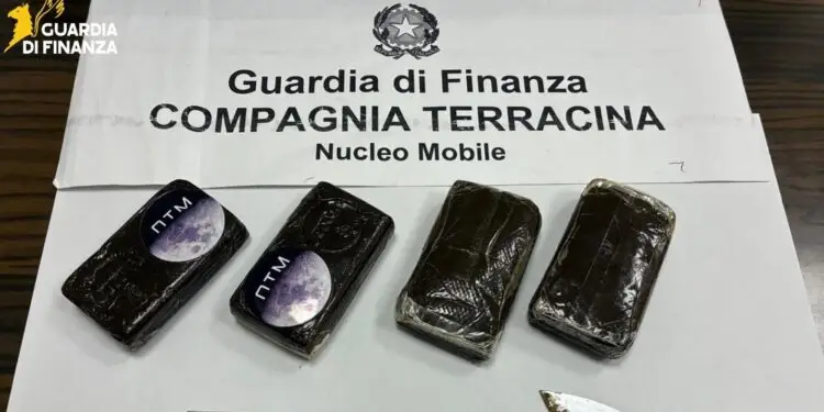 Sabaudia, perquisizione domiciliare fa scattare il sequestro di hashish
