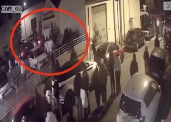 Accoltellamento nella zona pub a Latina, il racconto della madre del ragazzo ferito: “Non riesco a dimenticare quei momenti”